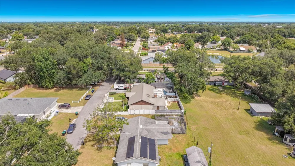 4627 CANARY STREET Orlando, FL 32812