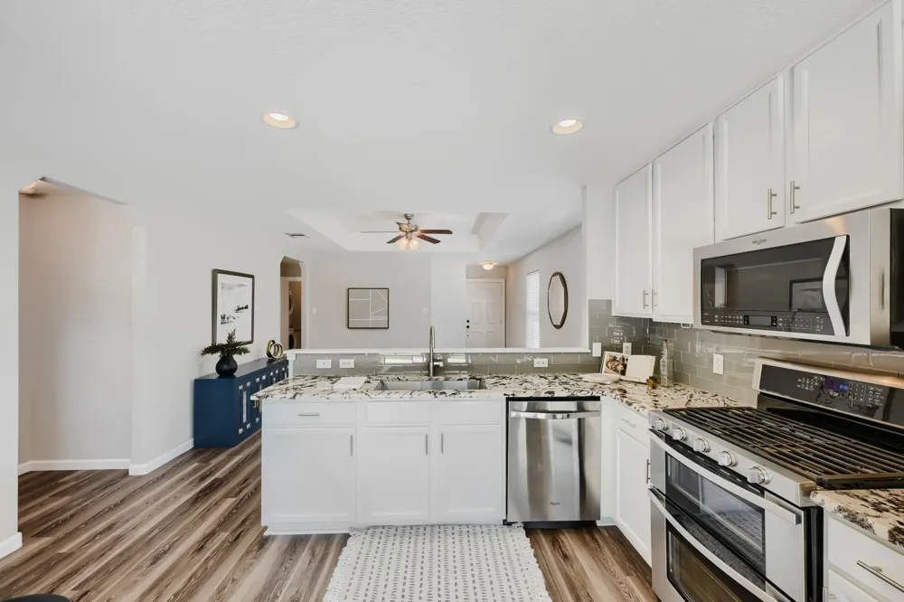 137 Pine Arbol Buda, TX 78610