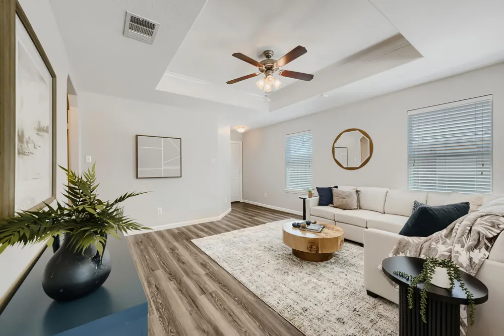 137 Pine Arbol Buda, TX 78610