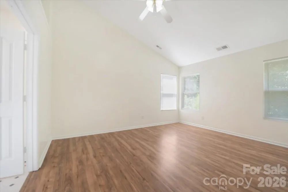 423 Mountain Quail Drive Charlotte, NC 28216