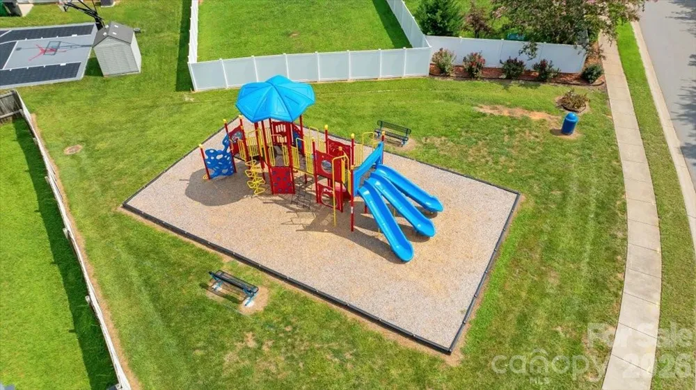 423 Mountain Quail Drive Charlotte, NC 28216