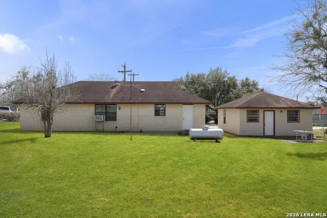 105 East St Stockdale, TX 78160