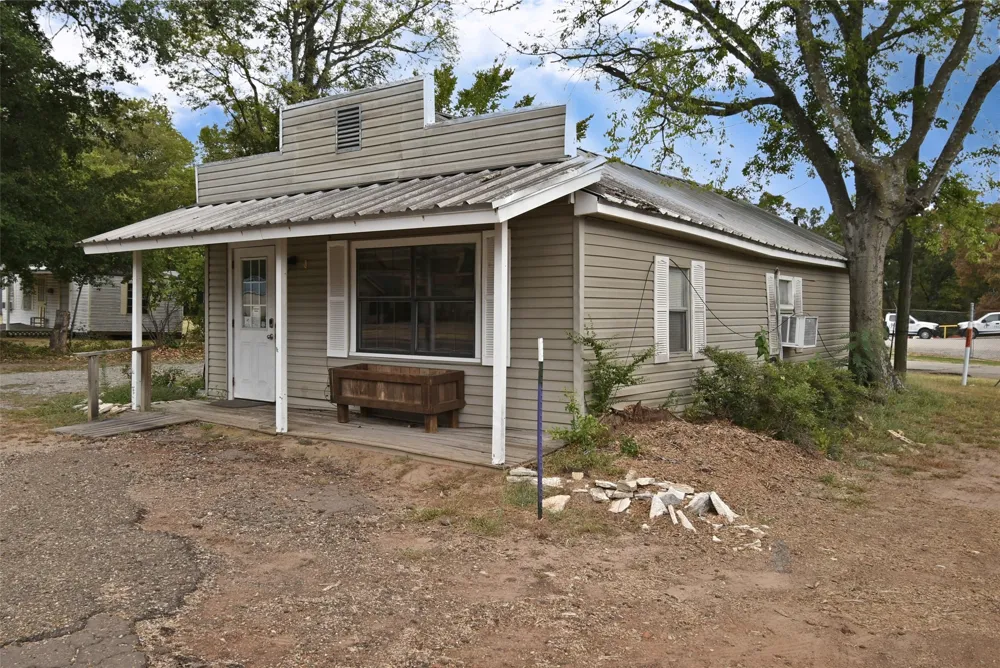 415 W Bermuda Street Quitman, TX 75783