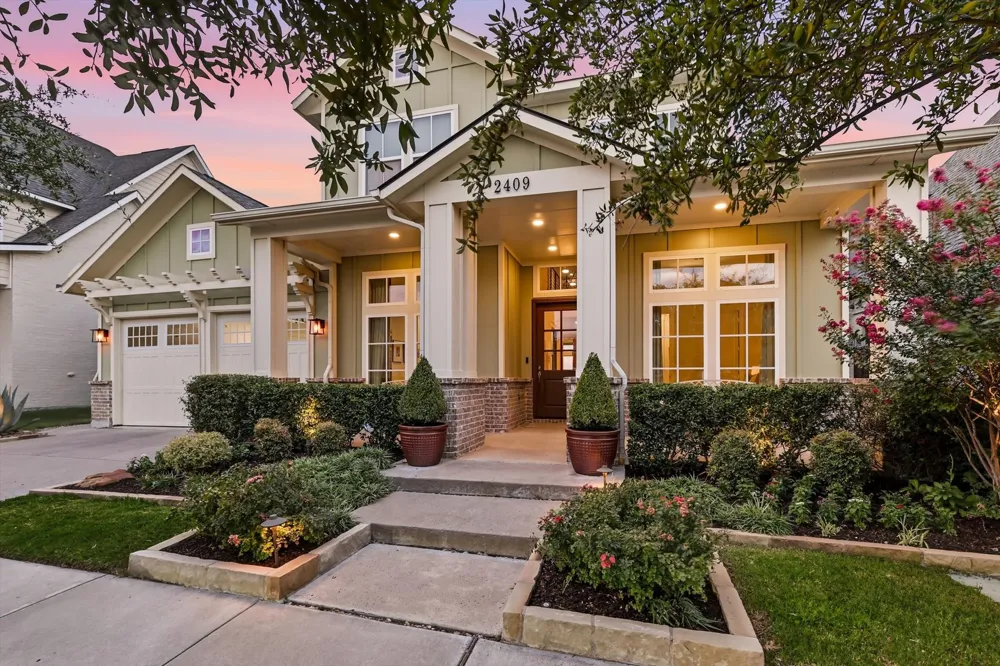2409 Shady Creek Drive Carrollton, TX 75010