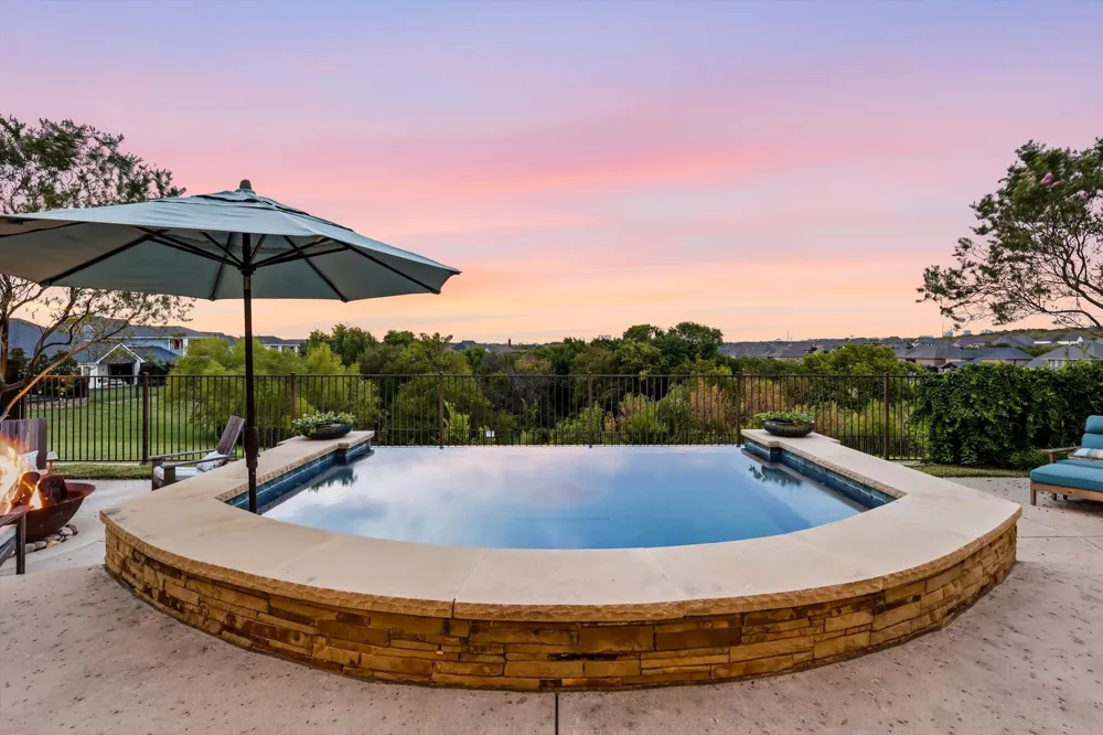 2409 Shady Creek Drive Carrollton, TX 75010
