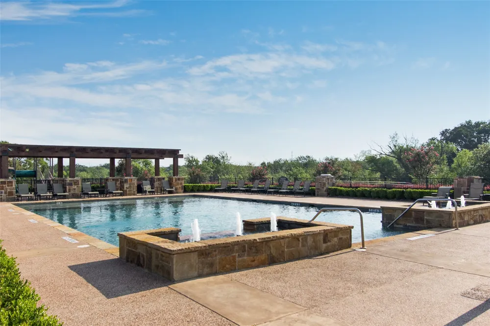 2409 Shady Creek Drive Carrollton, TX 75010
