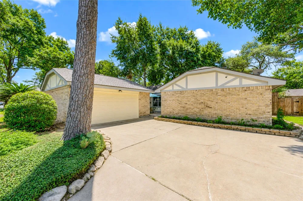 13323 Shaft Drive Cypress, TX 77429