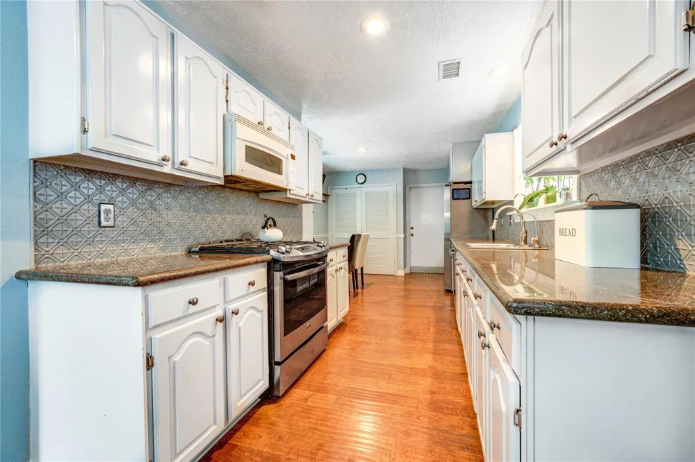 13323 Shaft Drive Cypress, TX 77429