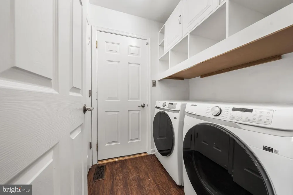 20379 SNOWPOINT PLACE Ashburn, VA 20147