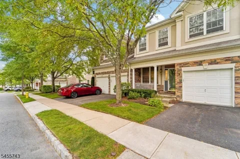 195 Levinberg Ln