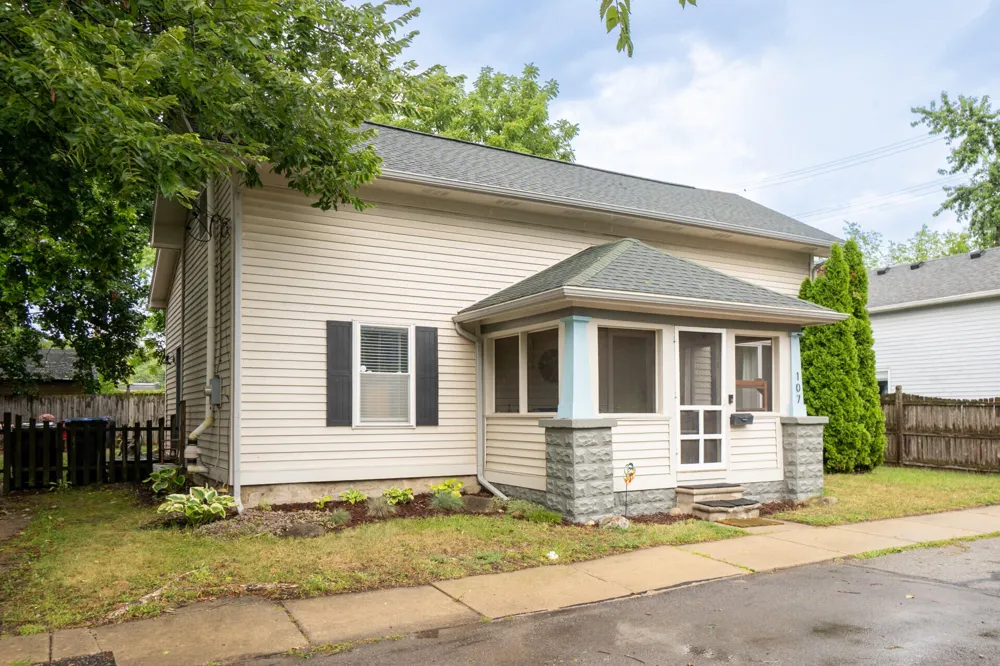 107 Babbitt Street Ypsilanti, MI 48198