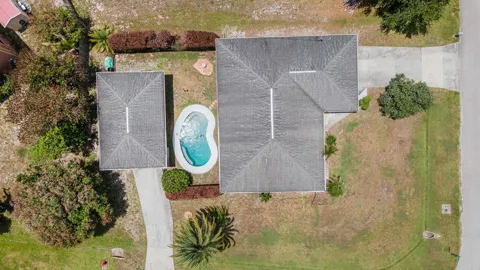 403 SW Cahoon Court