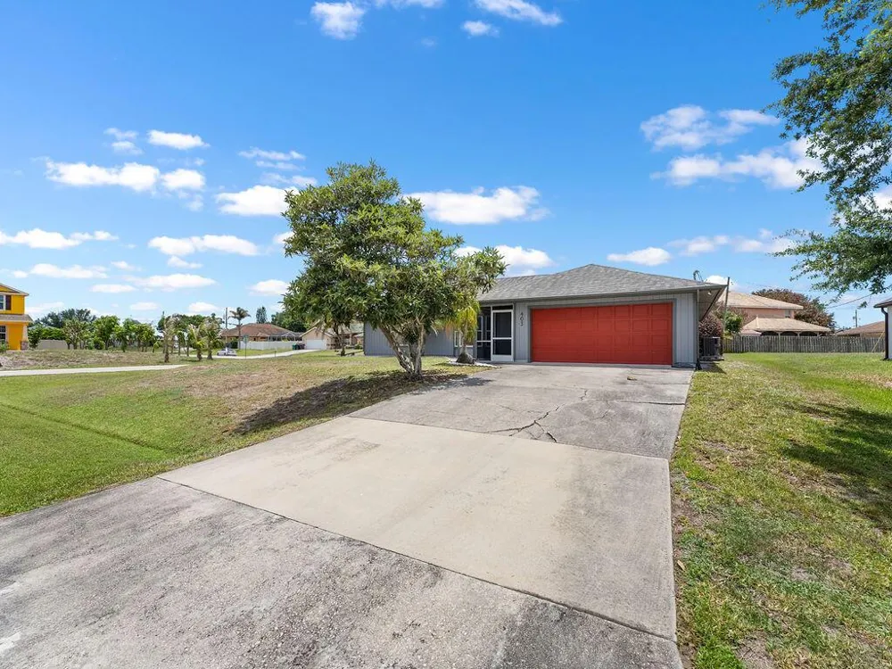 403 SW Cahoon Court Port St. Lucie, FL 34953