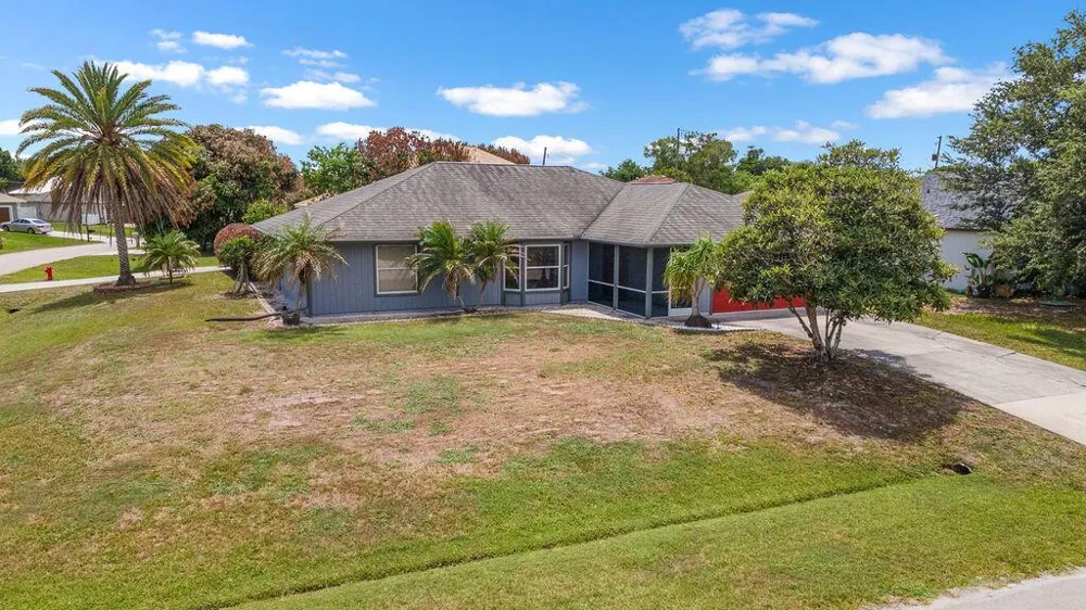 403 SW Cahoon Court Port St. Lucie, FL 34953