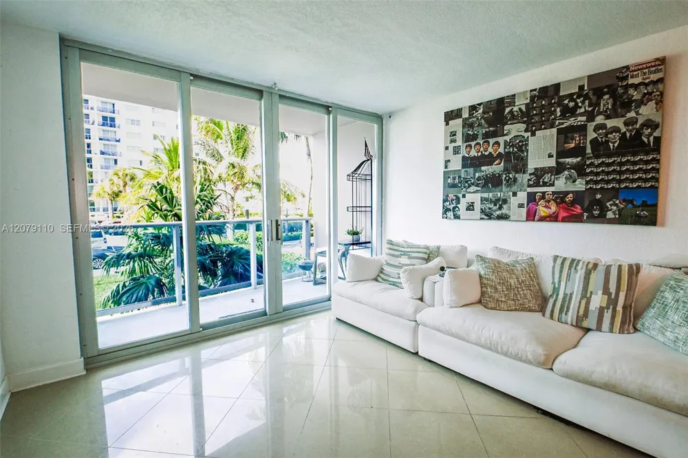 7501 E Treasure Dr #1H North Bay Village, FL 33141