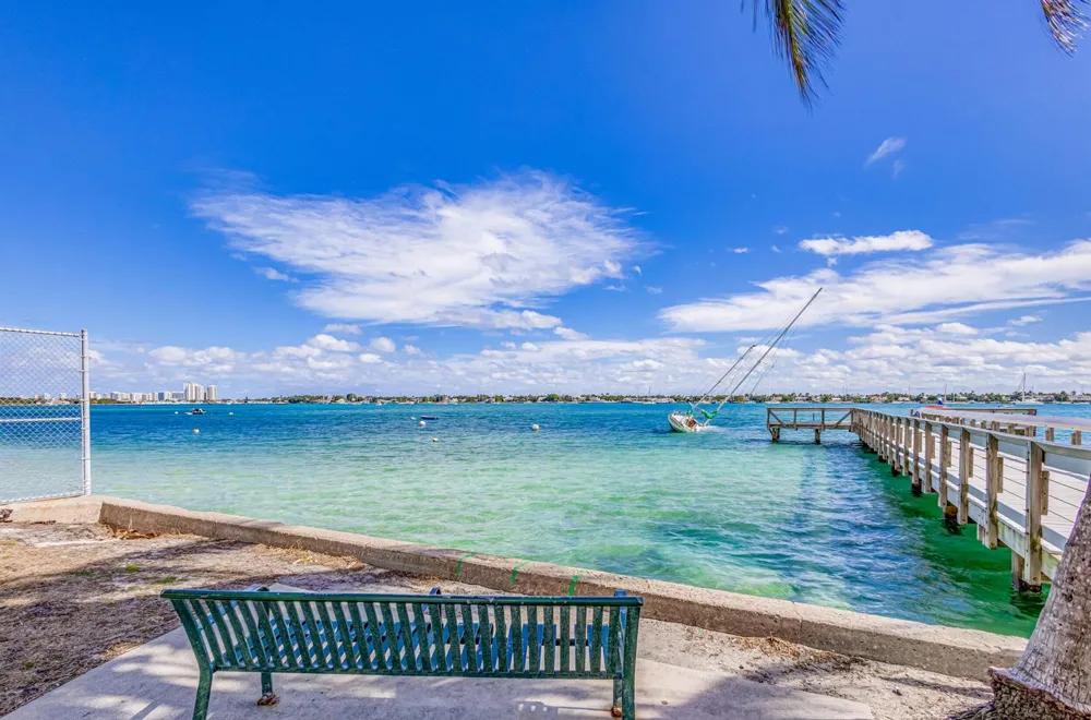 515 52ND STREET West Palm Beach, FL 33407