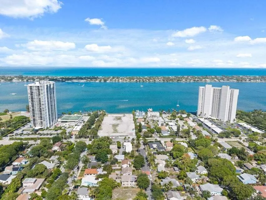 515 52ND STREET West Palm Beach, FL 33407