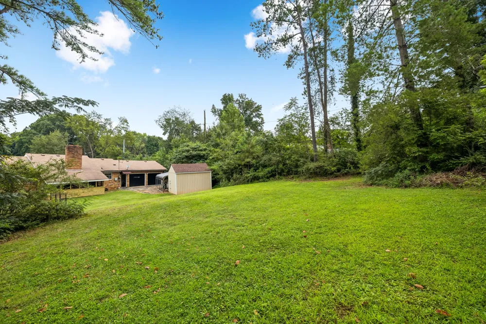 2322 Canterbury Rd Clarksville, TN 37043