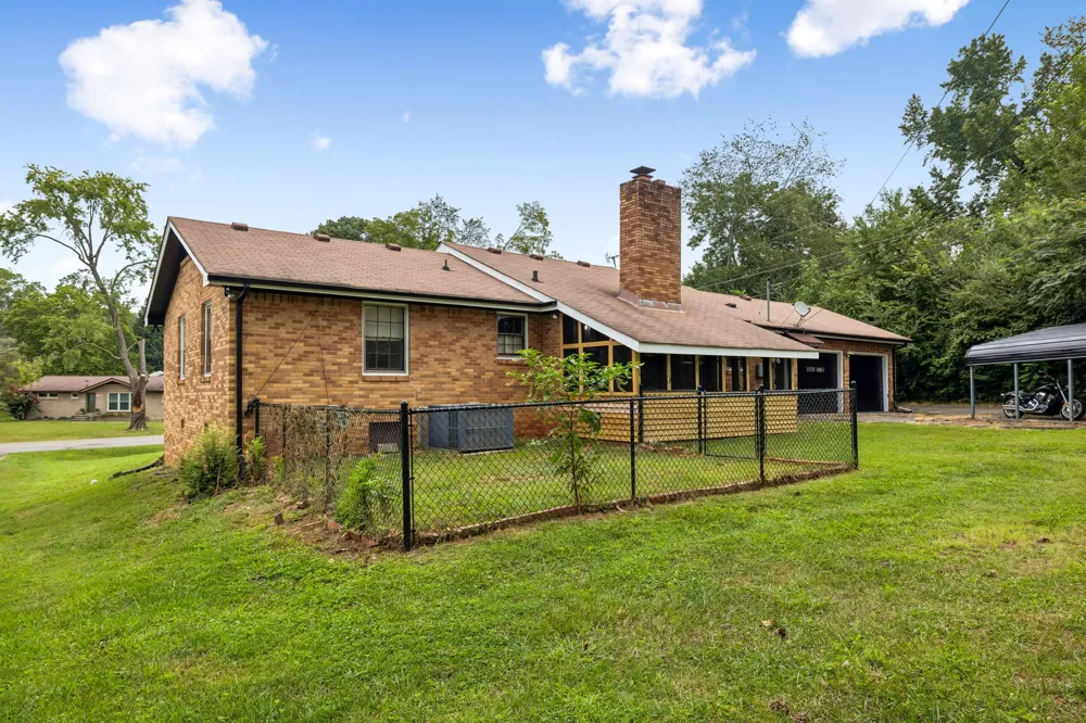 2322 Canterbury Rd Clarksville, TN 37043