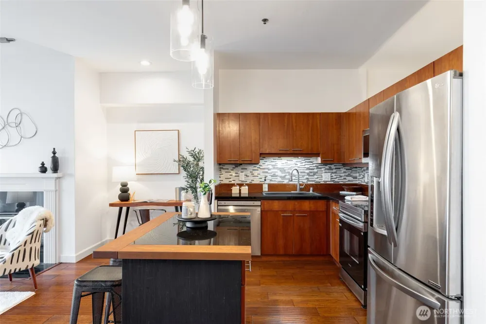 526 1st Avenue S #420 Seattle, WA 98104
