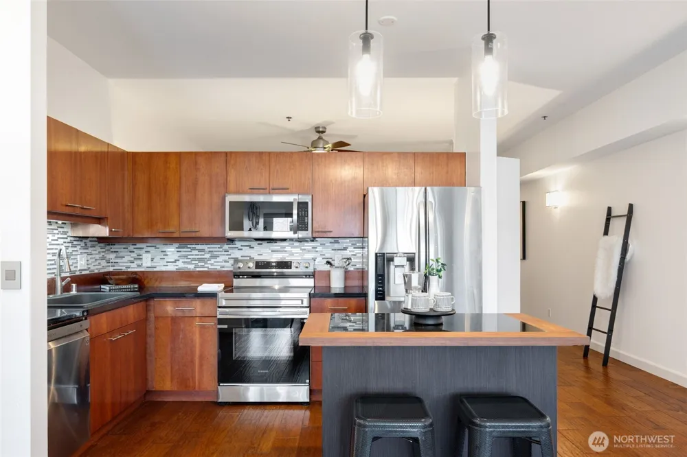 526 1st Avenue S #420 Seattle, WA 98104