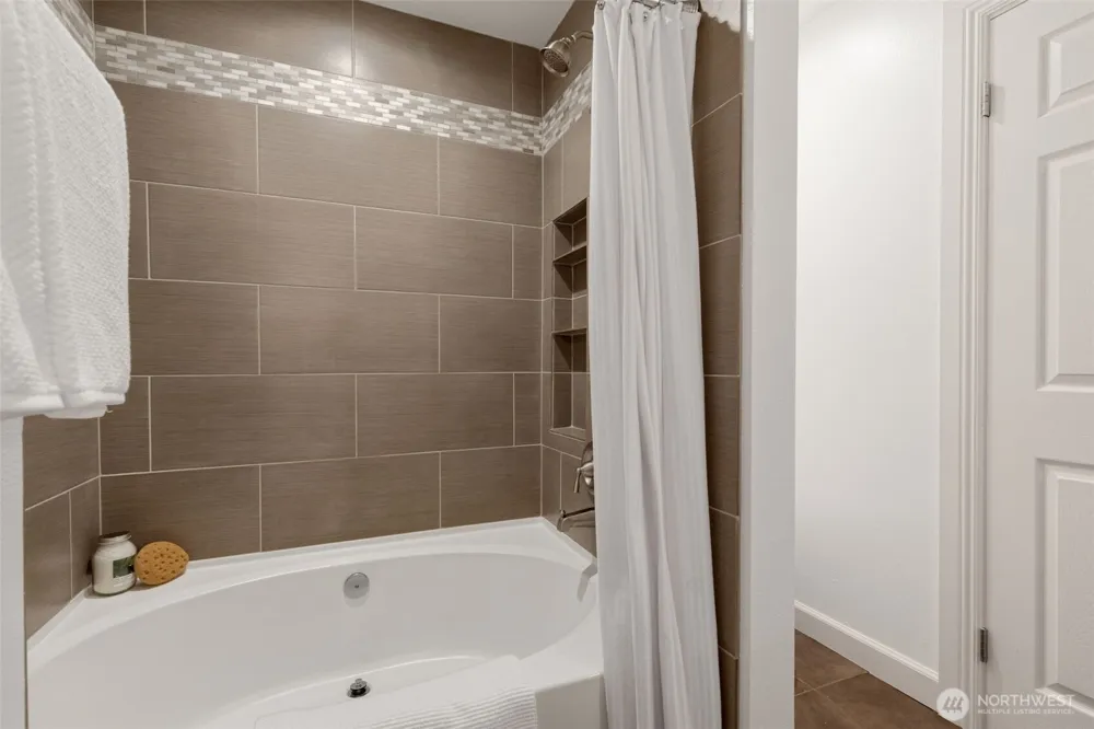 526 1st Avenue S #420 Seattle, WA 98104