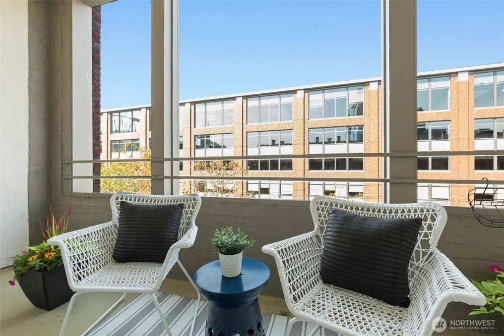 526 1st Avenue S #420 Seattle, WA 98104