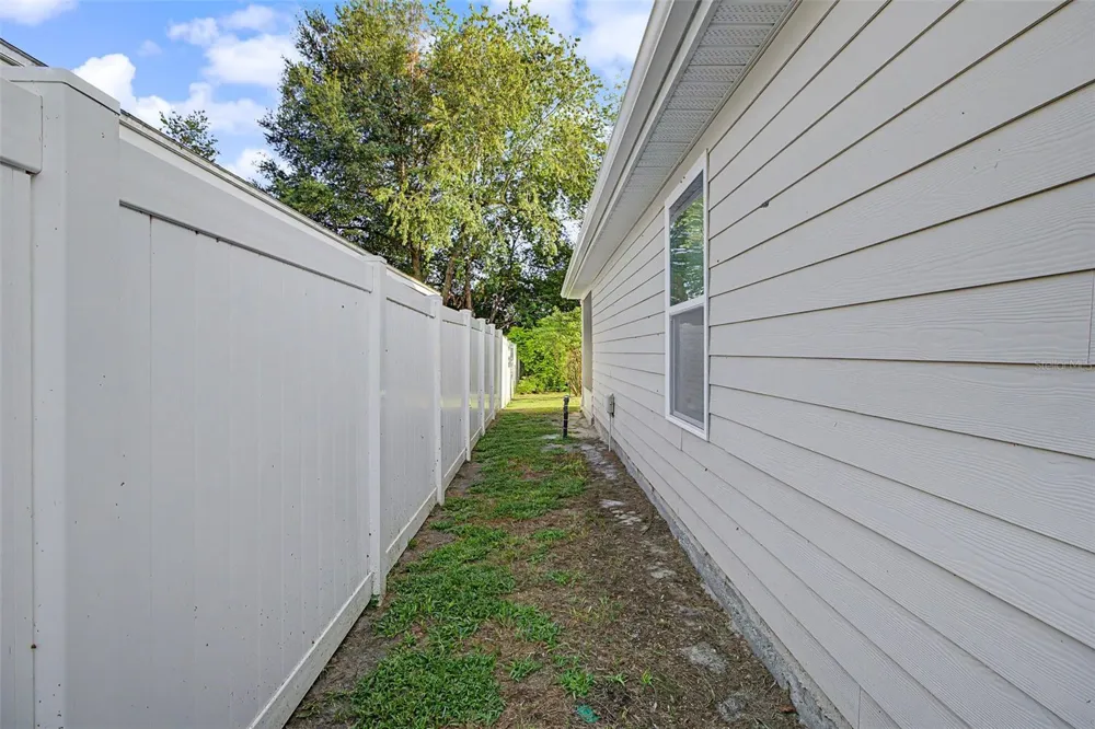 25199 NW 8TH ROAD Newberry, FL 32669