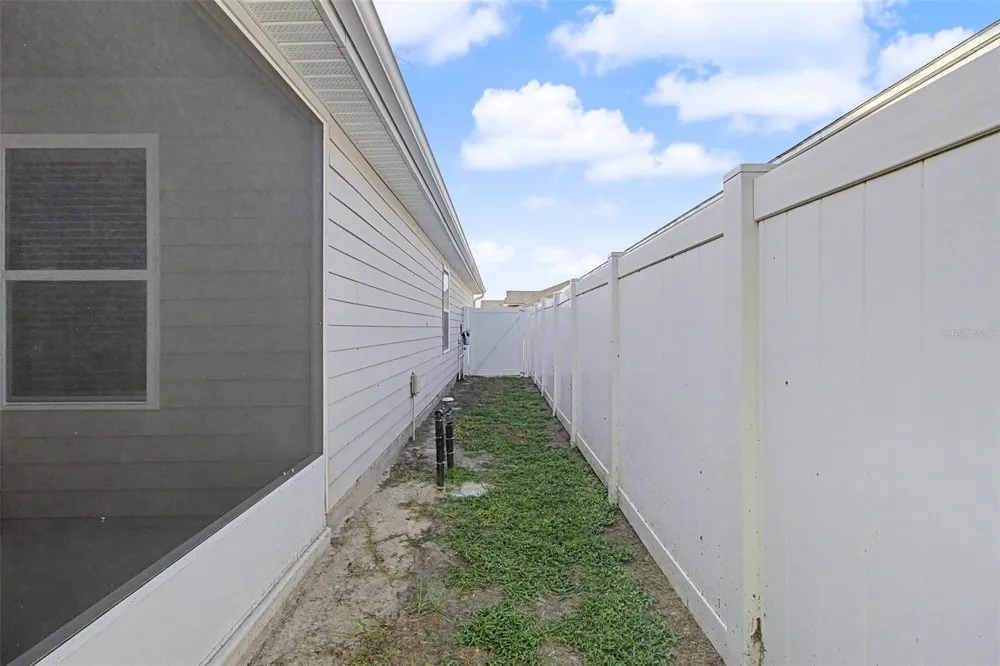 25199 NW 8TH ROAD Newberry, FL 32669