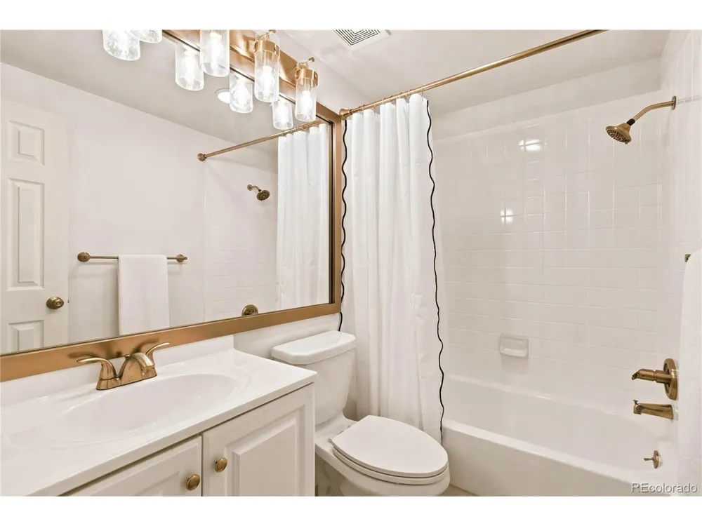 14071 E Quinn Circle Aurora, CO 80015
