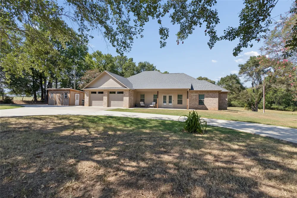 1100 Fm 992 De Kalb, TX 75559