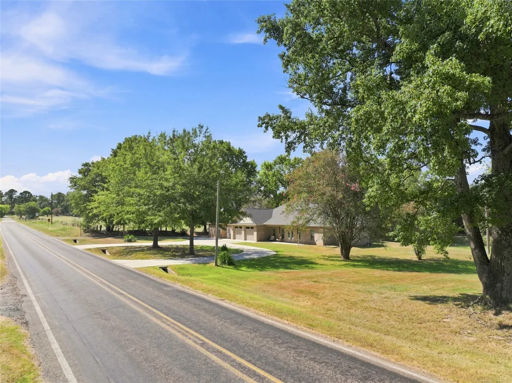 1100 Fm 992 De Kalb, TX 75559