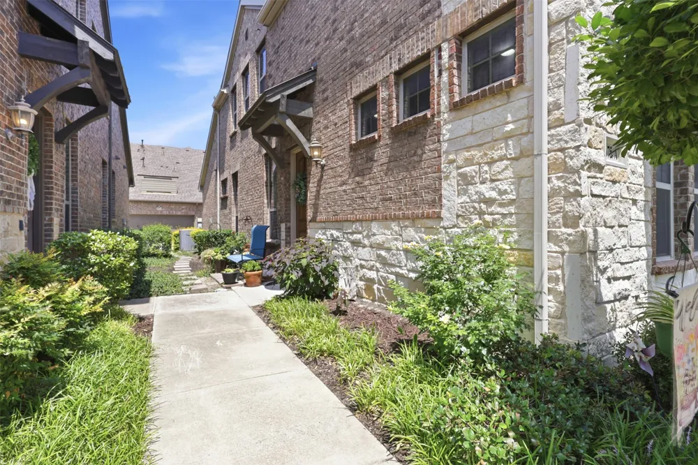 4675 Rhett Lane #A Carrollton, TX 75010