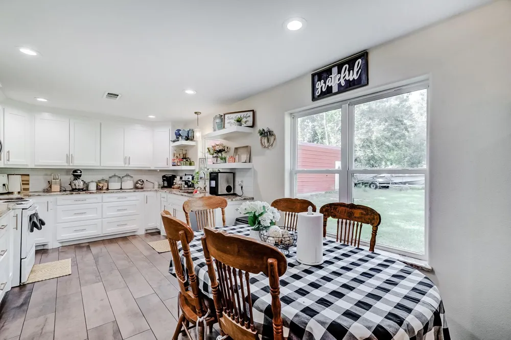 1570 Rebecca Place Vidor, TX 77662