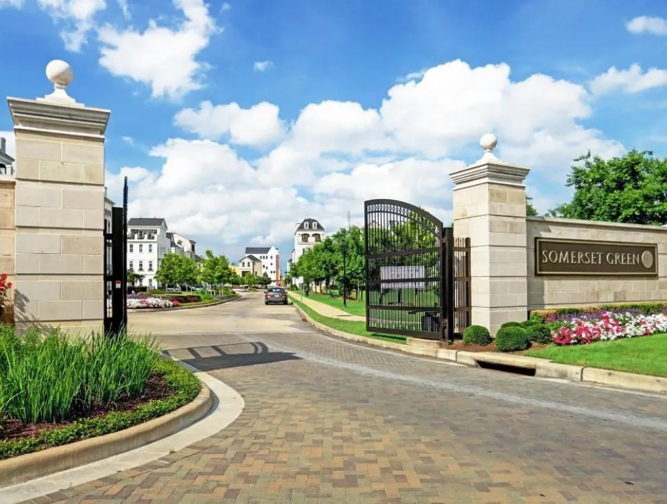 3102 Somerset Levens Lane Houston, TX 77055