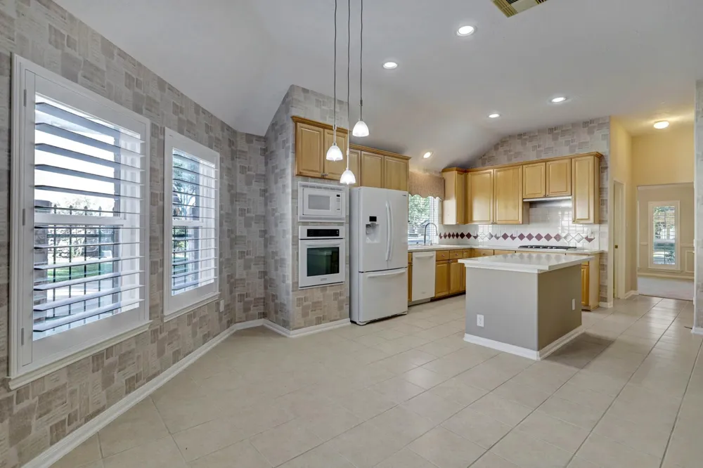 4219 Copper Creek Baytown, TX 77521