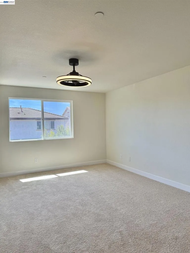 668 Landmark Pt Lathrop, CA 95330