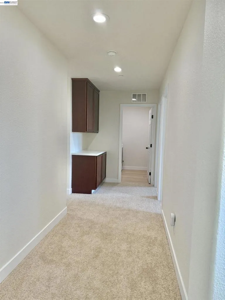 668 Landmark Pt Lathrop, CA 95330