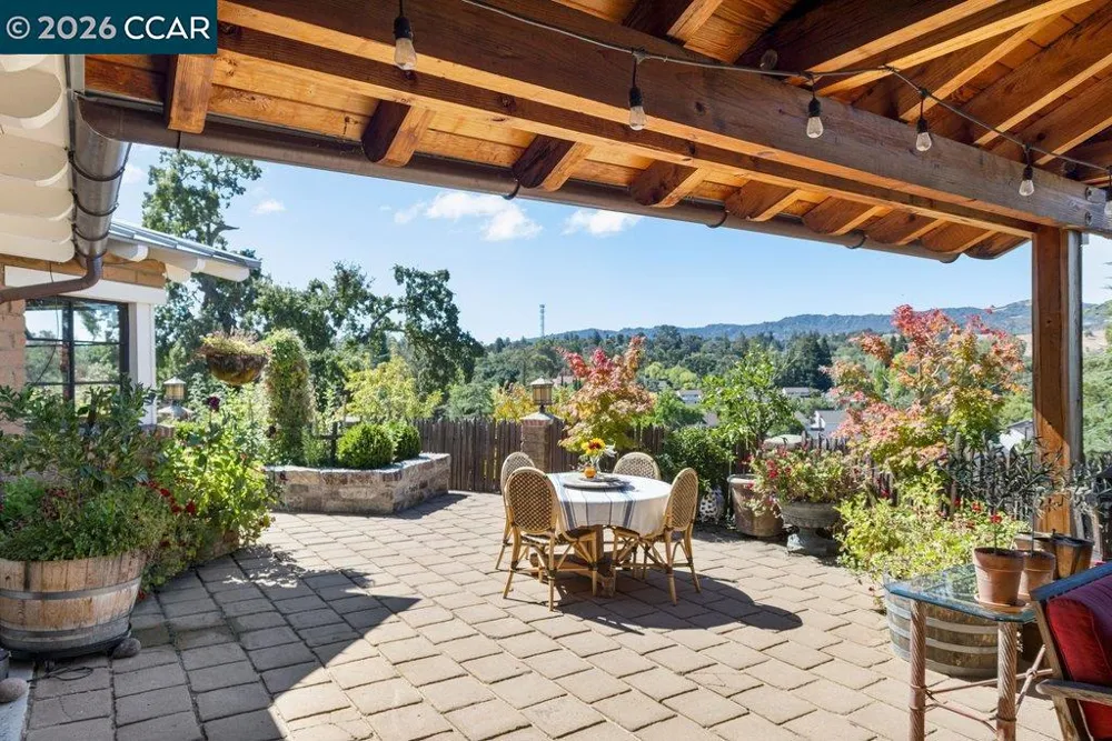 925 Beech Drive Walnut Creek, CA 94596