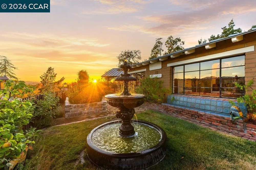 925 Beech Drive Walnut Creek, CA 94596