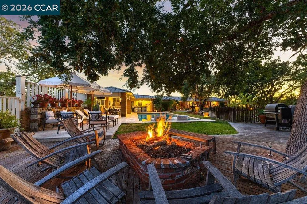 925 Beech Drive Walnut Creek, CA 94596