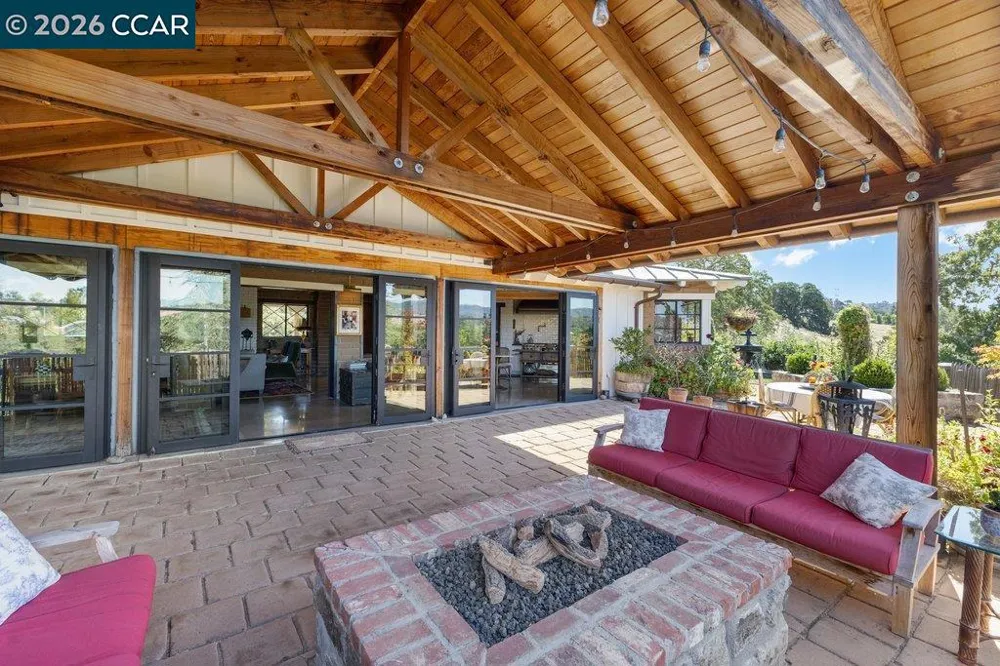 925 Beech Drive Walnut Creek, CA 94596