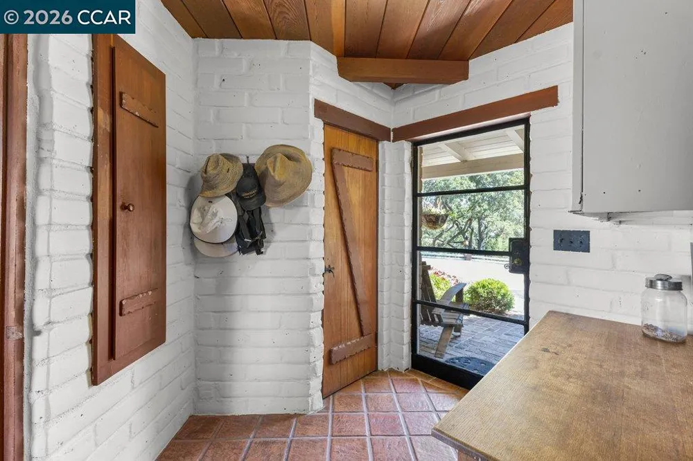 925 Beech Drive Walnut Creek, CA 94596