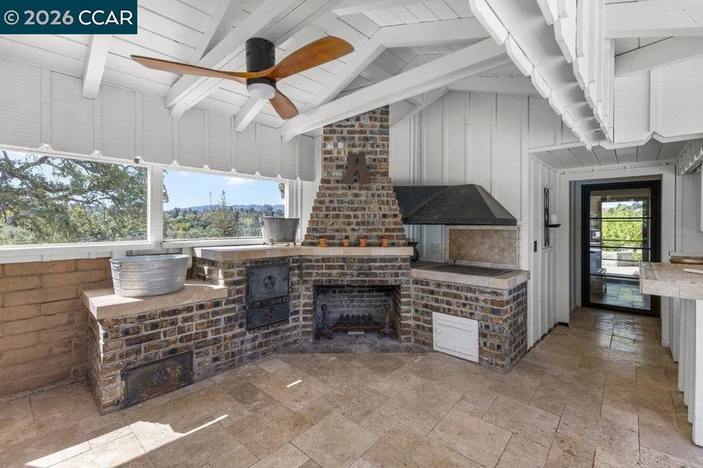 925 Beech Drive Walnut Creek, CA 94596