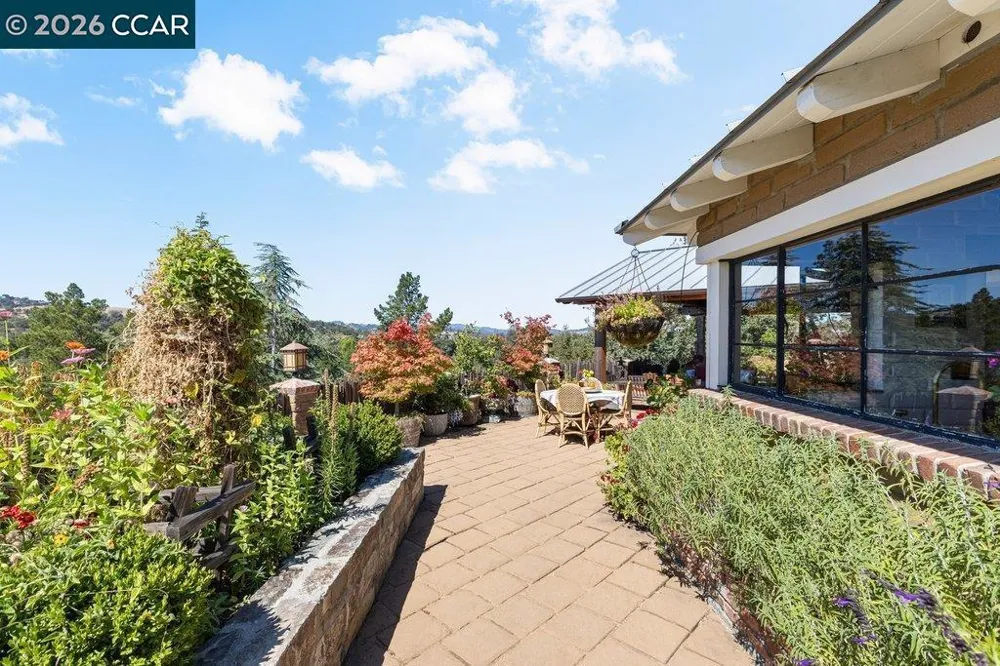 925 Beech Drive Walnut Creek, CA 94596