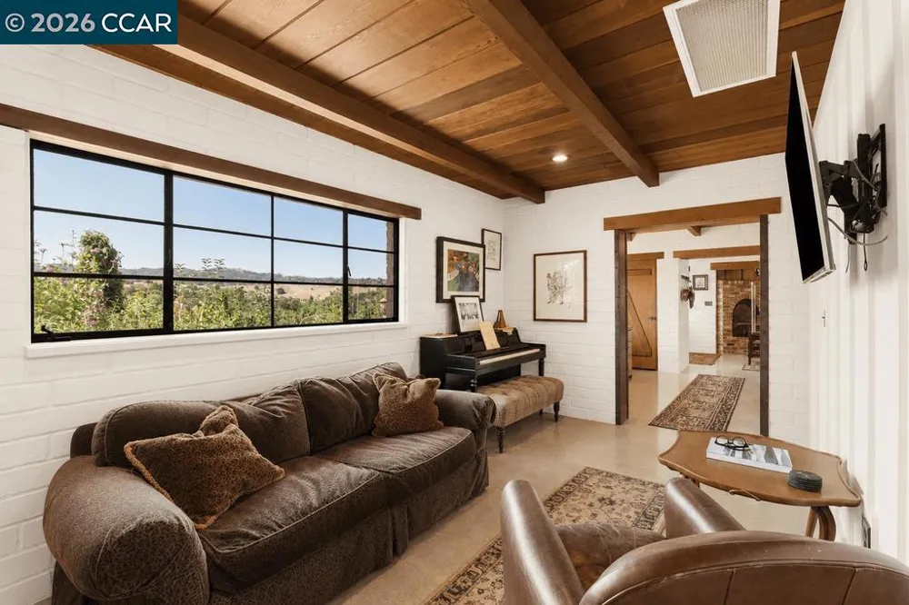 925 Beech Drive Walnut Creek, CA 94596