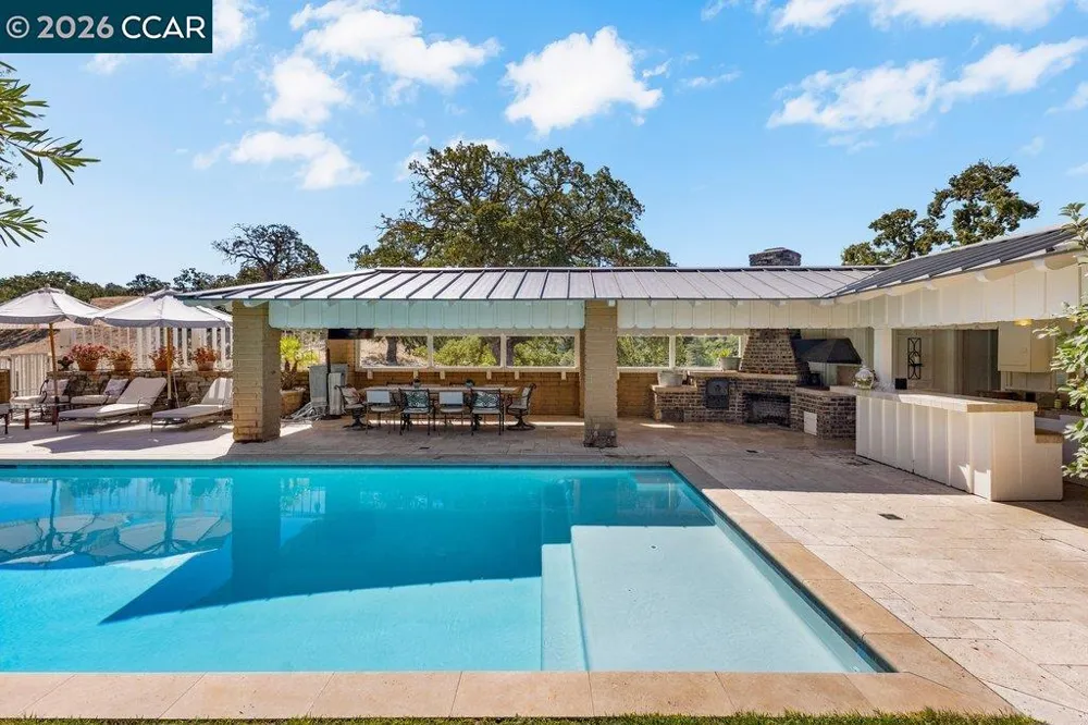 925 Beech Drive Walnut Creek, CA 94596