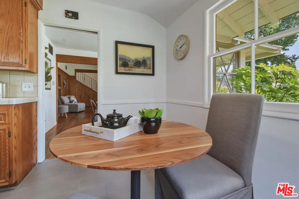 13155 Margate Street Sherman Oaks, CA 91401