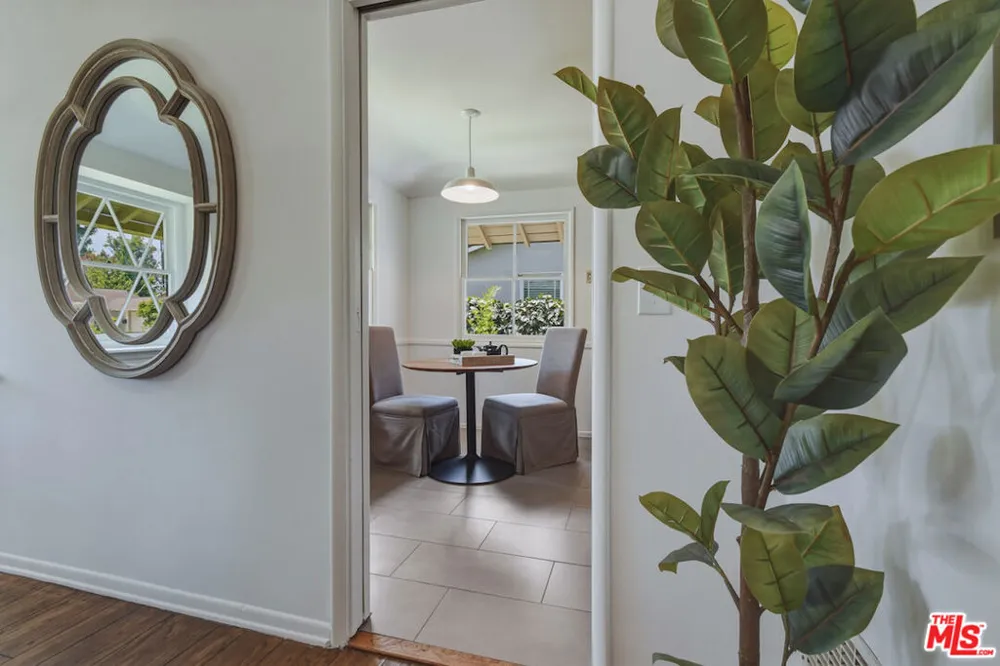 13155 Margate Street Sherman Oaks, CA 91401
