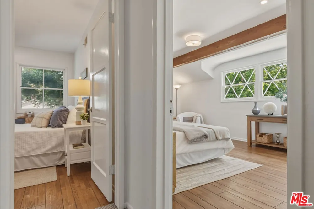 13155 Margate Street Sherman Oaks, CA 91401